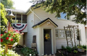 The Carriage House 1836